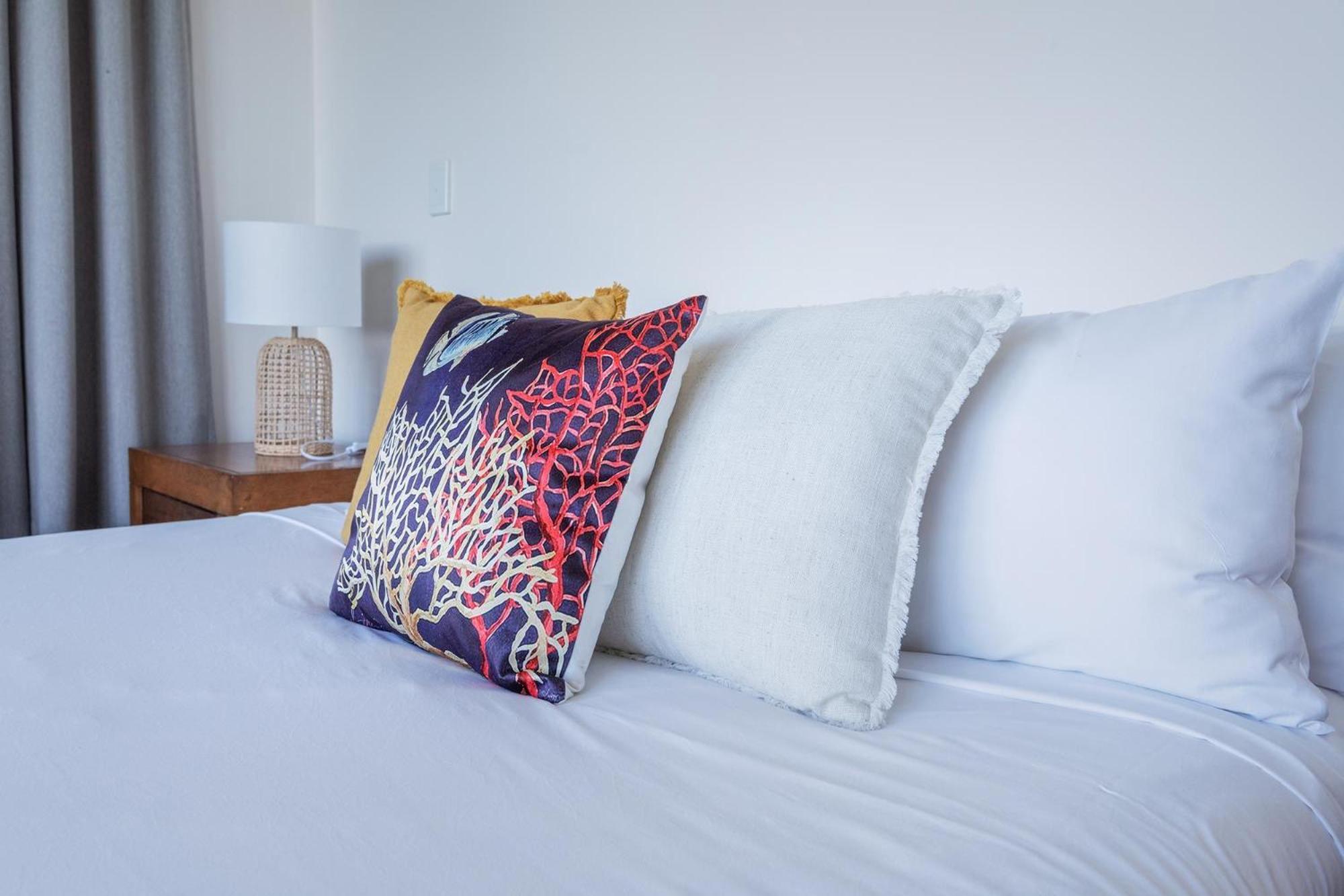 คอรัล โคฟ อพาร์ตเมนท์ Aparthotel โบเวน ภายนอก รูปภาพ
